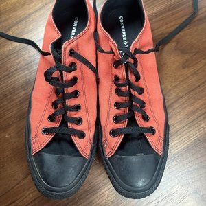 Converse Low Top Mens Size 12 Burnt Orange/Black